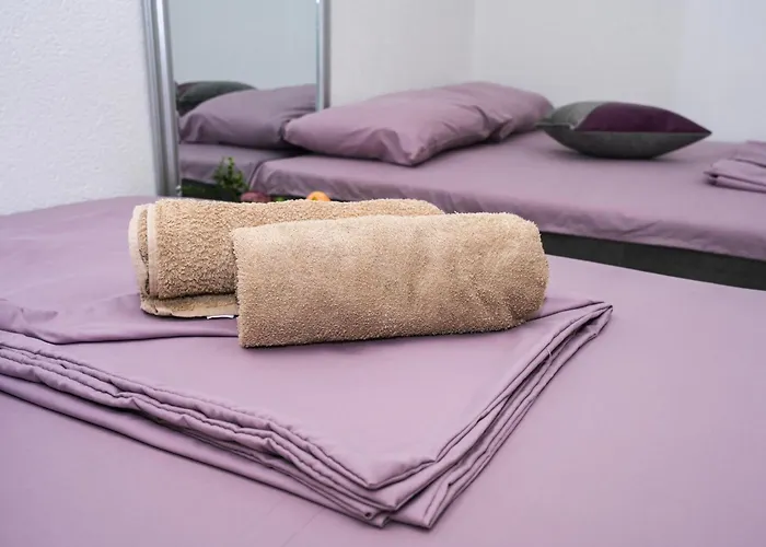 Orange Horizon * Neum